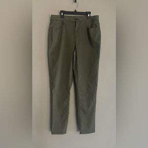 Juniors High Rise Jeggings